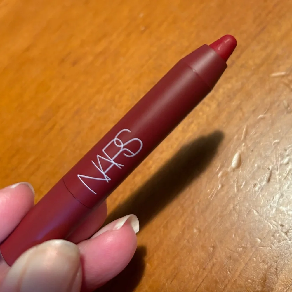 NARS Lip Pencil Cruella